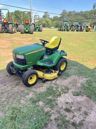 Image of John Deere X728 equipment image 1