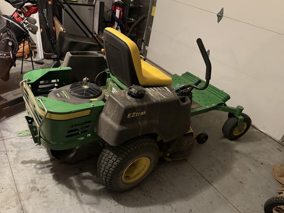2012 John Deere Z225 Equipment Image0