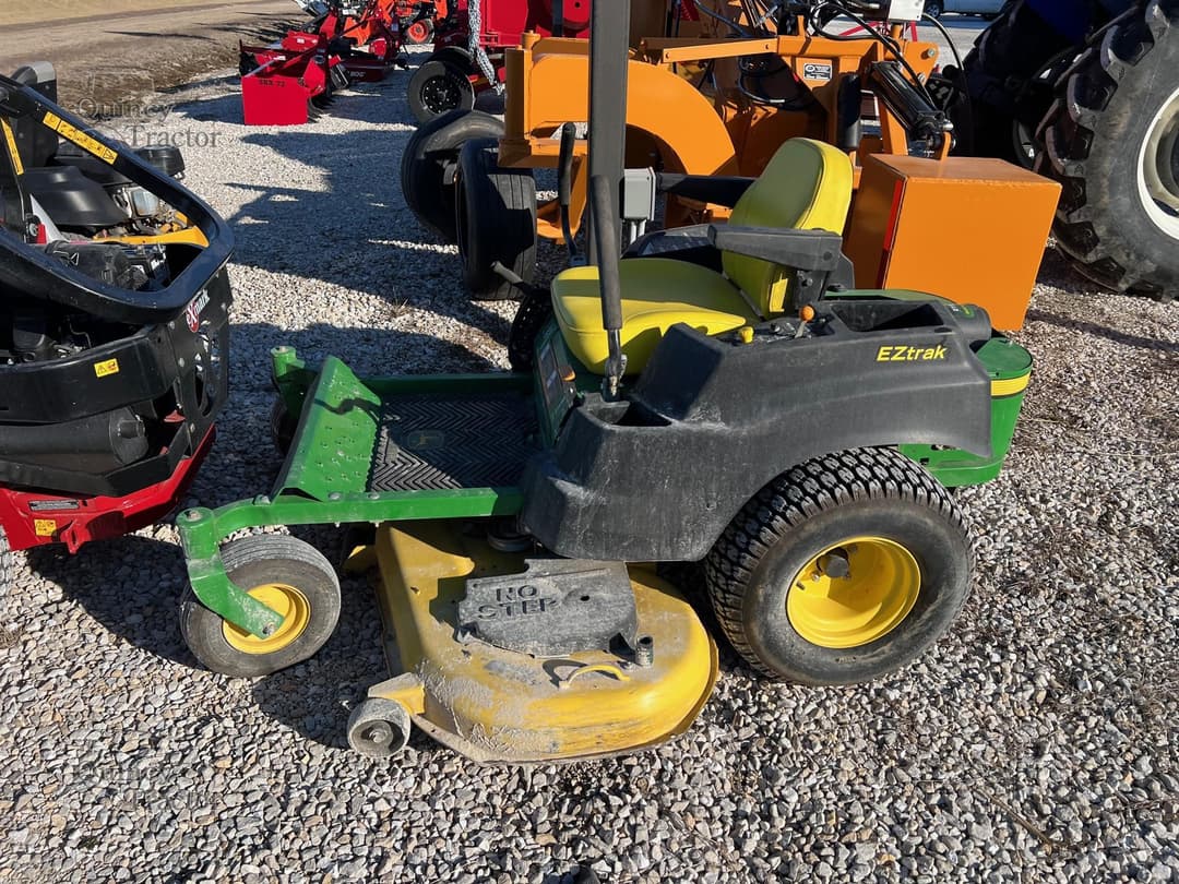 Image of John Deere Z445 Primary image