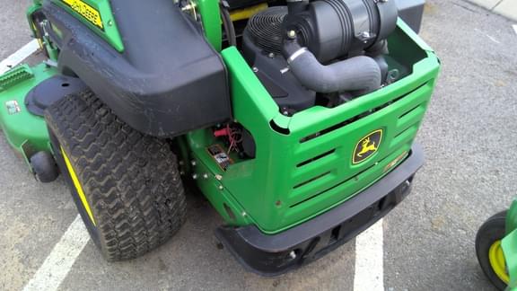 Image of John Deere Z930M equipment image 3