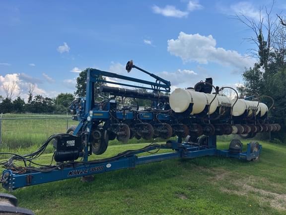 Image of Kinze 3600 Primary image