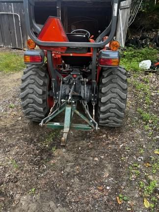 Image of Kubota L3200 equipment image 3
