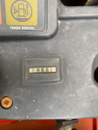 Image of Kubota ZD326 equipment image 3