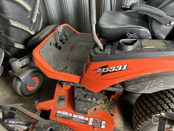 Image of Kubota ZD331 Image 1