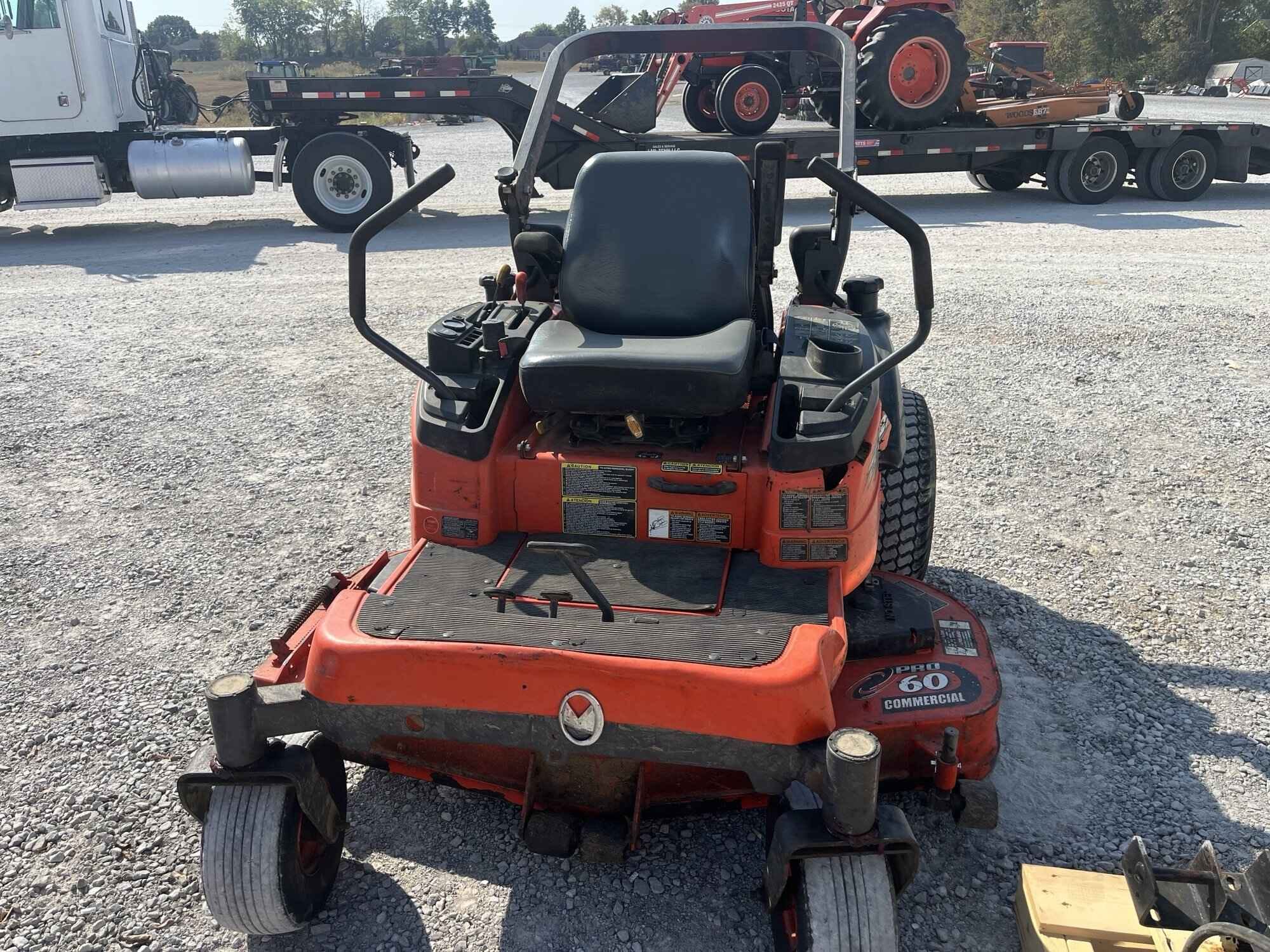 2012 Kubota ZG327 Equipment Image0