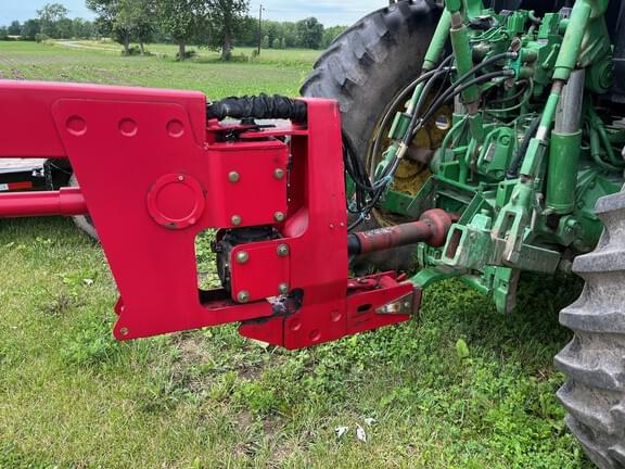 Image of Massey Ferguson 1375 equipment image 3