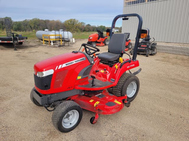 Image of Massey Ferguson GC1705 equipment image 1