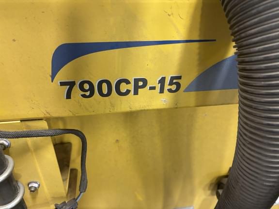 Image of New Holland 790CP-15 equipment image 4