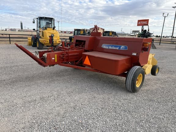 Image of New Holland BC5070 equipment image 4