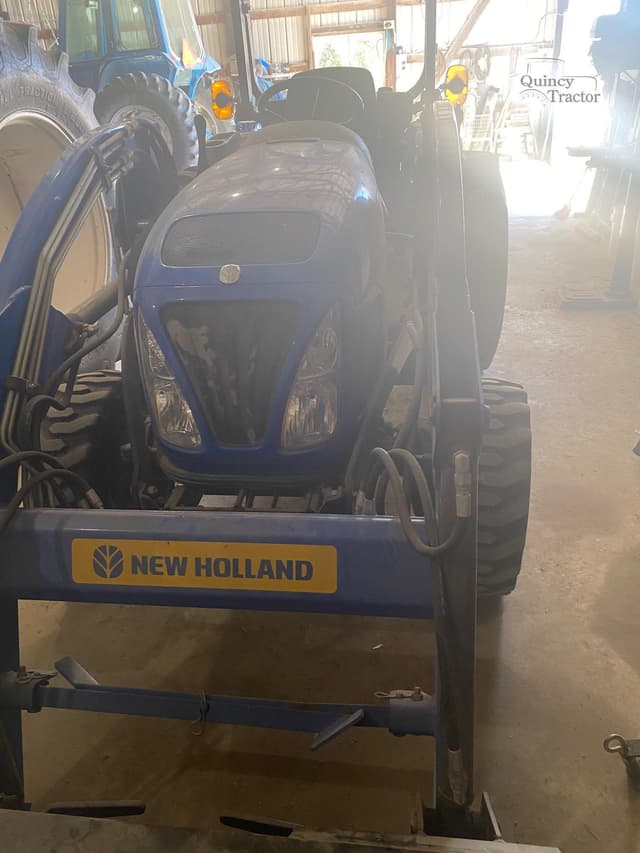 Image of New Holland Boomer 35 equipment image 1