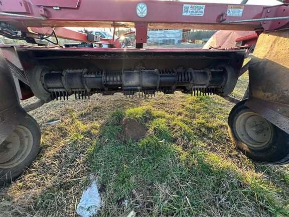 Image of New Holland H7330 equipment image 4