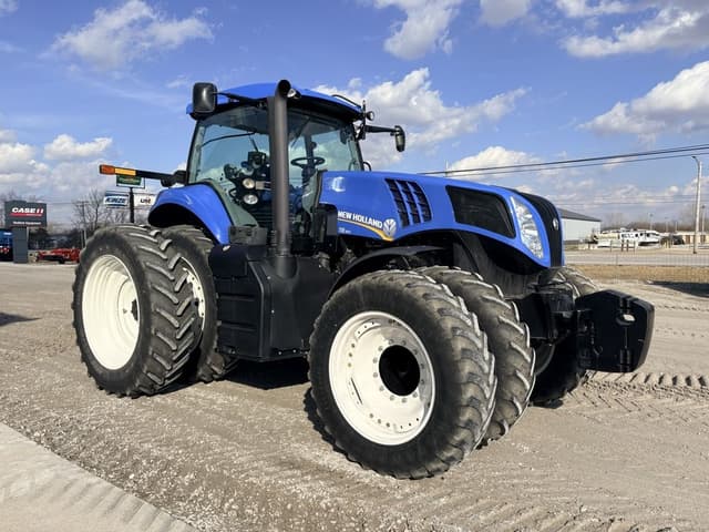 Image of New Holland T8.300 equipment image 2