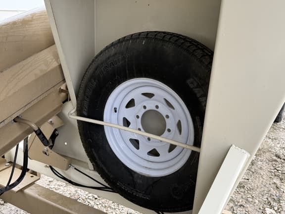 Image of Unverferth 3750 equipment image 4