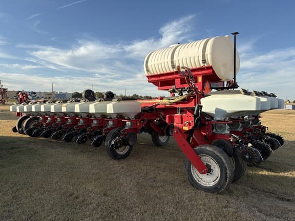 Image of White 8824 equipment image 2