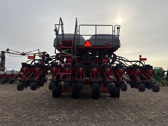 Image of Case IH 1265 equipment image 2