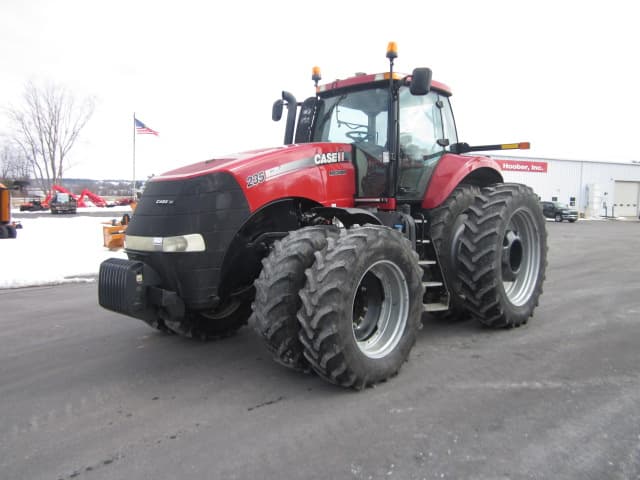Image of Case IH Magnum 235 equipment image 1
