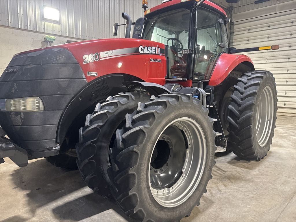 2013 Case IH Magnum 260 Equipment Image0