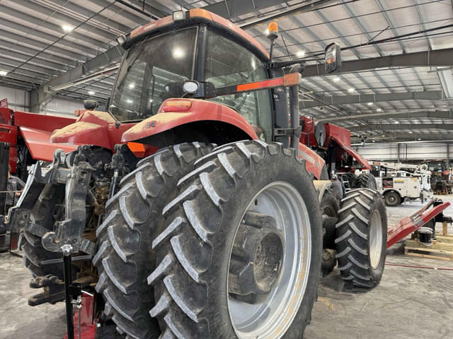 Image of Case IH Magnum 315 equipment image 2
