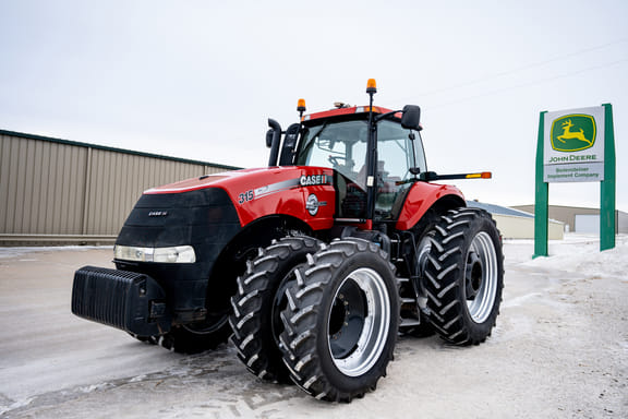 2013 Case IH Magnum 315 Equipment Image0
