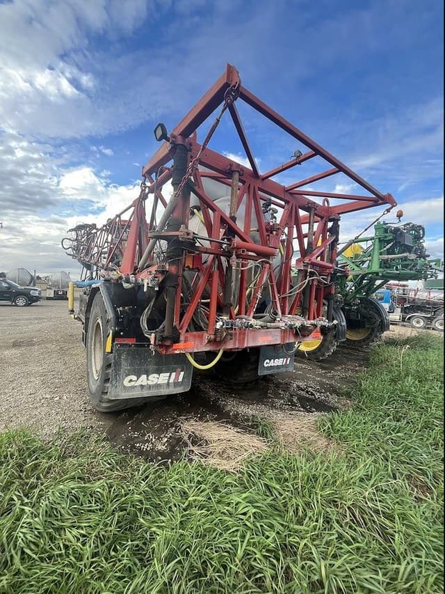 Image of Case IH Titan 3530 equipment image 2