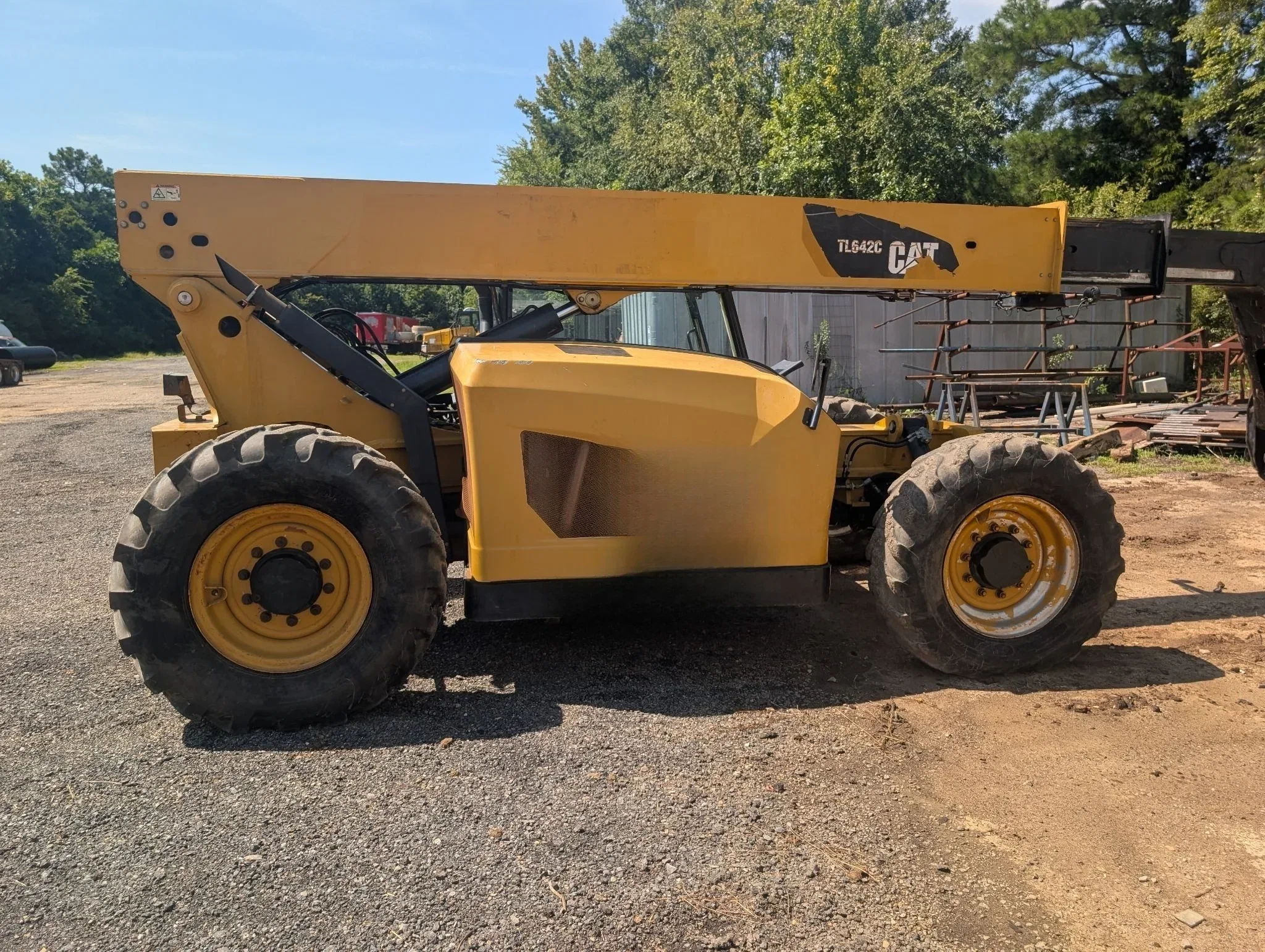 2013 Caterpillar TL642 Equipment Image0
