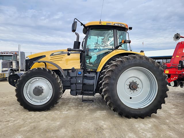 Image of Challenger MT575D equipment image 3