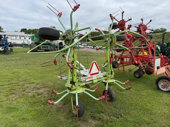 Image of CLAAS Volto 52T equipment image 2