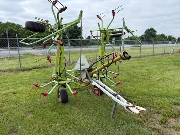 Image of CLAAS Volto 52T equipment image 1