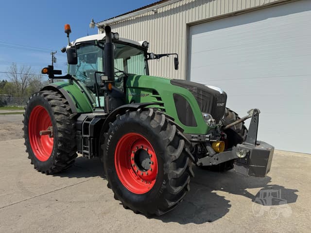 Image of Fendt 933 Vario equipment image 2