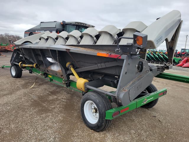 Image of Gleaner 3000 equipment image 4
