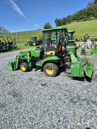 2013 John Deere 1025R Equipment Image0