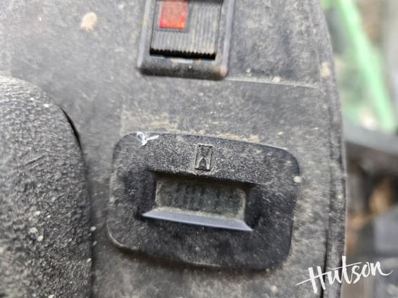 Image of John Deere 1435 equipment image 4