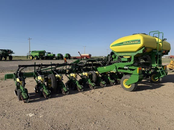 Image of John Deere 1720 equipment image 3