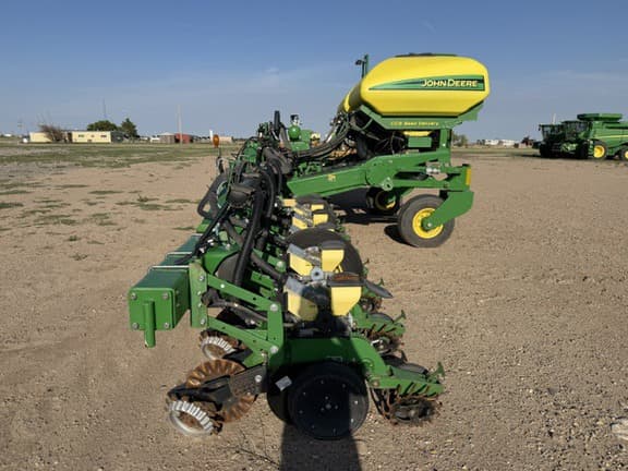 Image of John Deere 1720 Primary image