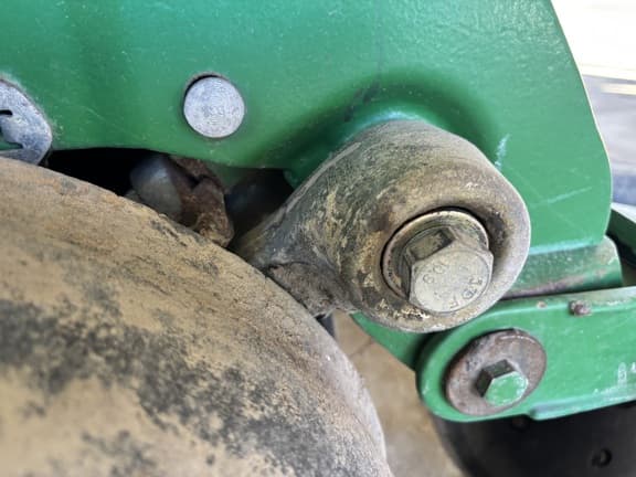 Image of John Deere 1730 equipment image 1