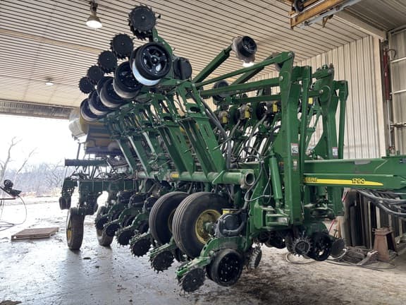 Image of John Deere 1790 equipment image 1