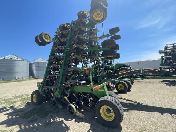 Image of John Deere 1890 equipment image 3