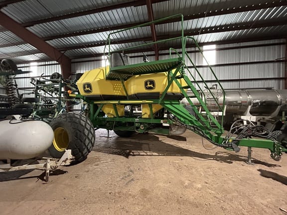 2013 John Deere 1890 Equipment Image0