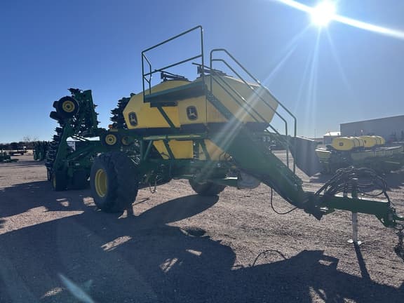 Image of John Deere 1890 equipment image 1