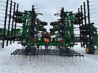 Image of John Deere 2210 equipment image 1