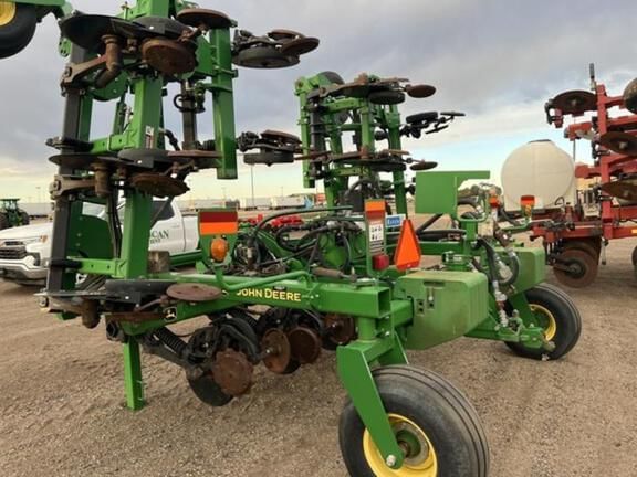 2013 John Deere 2510H Equipment Image0