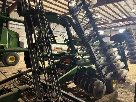 Image of John Deere 2623 equipment image 3