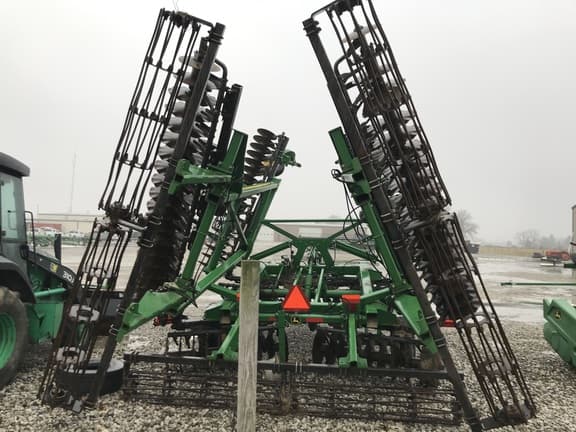 Image of John Deere 2623 equipment image 3