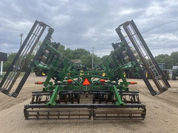 Image of John Deere 2720 equipment image 2