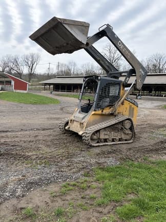 Image of John Deere 319D Primary image