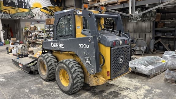 Image of John Deere 320D equipment image 2