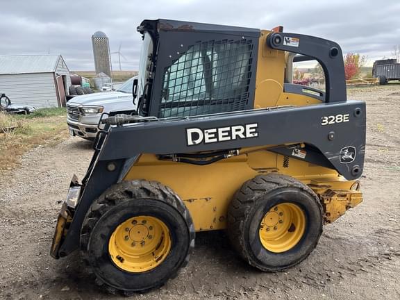 Image of John Deere 328E equipment image 3