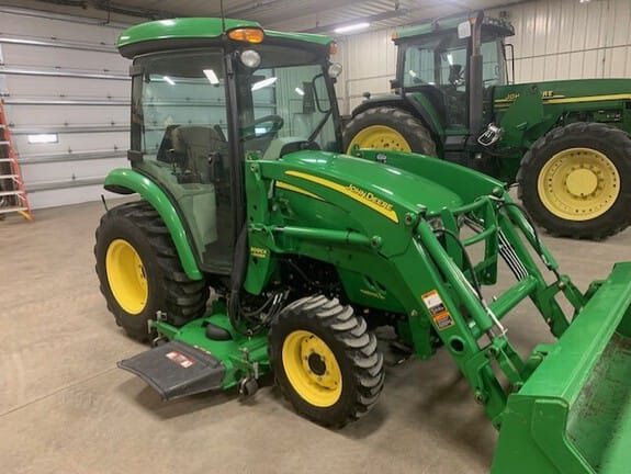 Main image John Deere 3320