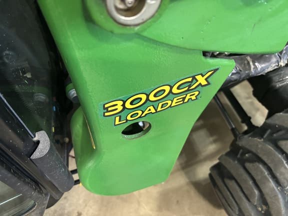 Image of John Deere 3720 equipment image 2