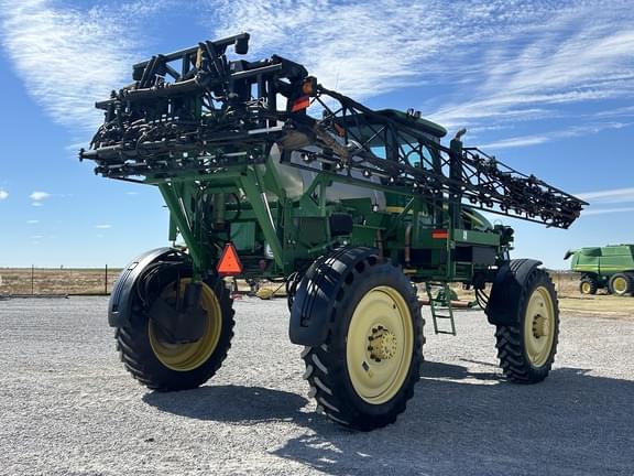 Image of John Deere 4730 equipment image 4